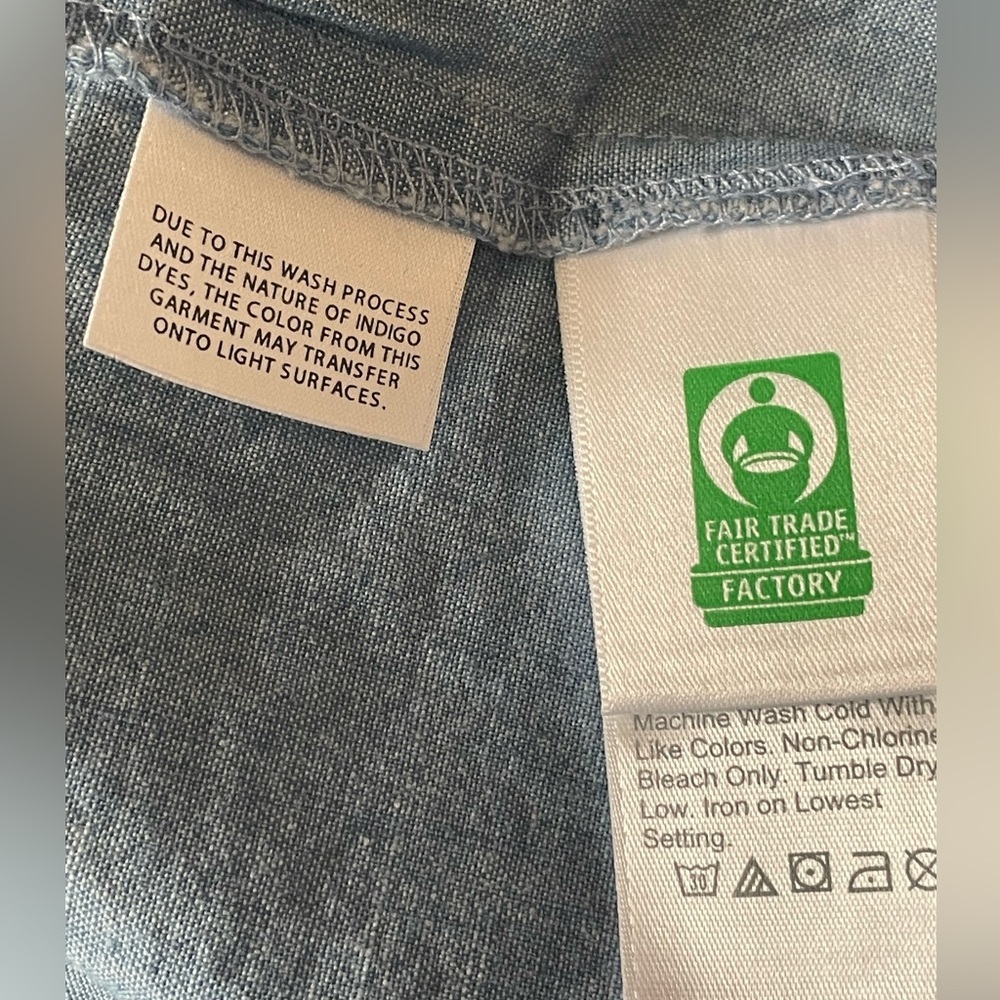 J Crew Chambray top - Picture 5 of 9